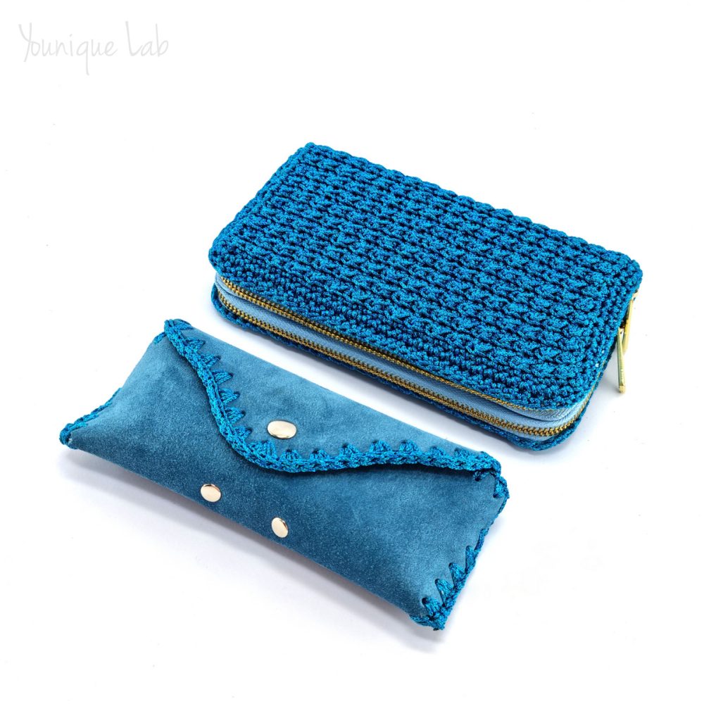 Δερμάτινη θήκη γυαλιών τύπου rayban σε γαλάζιο χρώμα και σετ μονό πλεκτό πορτοφόλι by Younique Lab 1